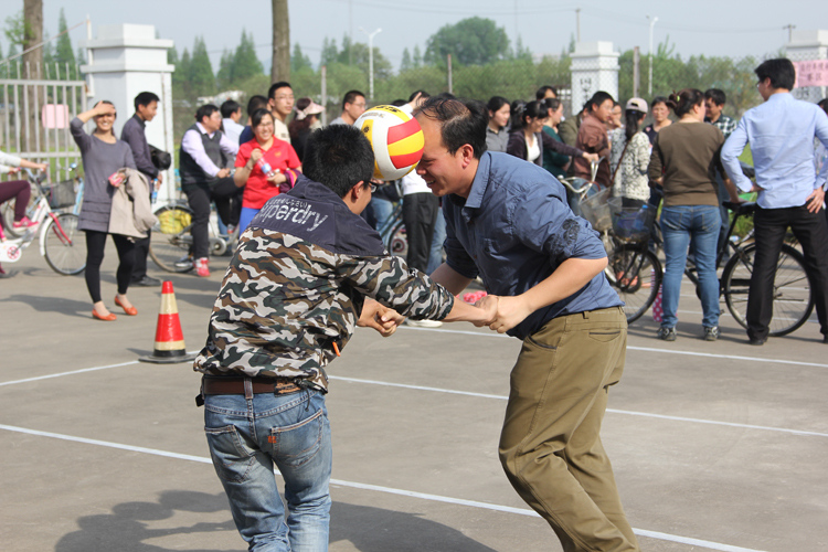 土耳其VS葡萄牙（中国）有限公司员工积极参加院趣味运动会